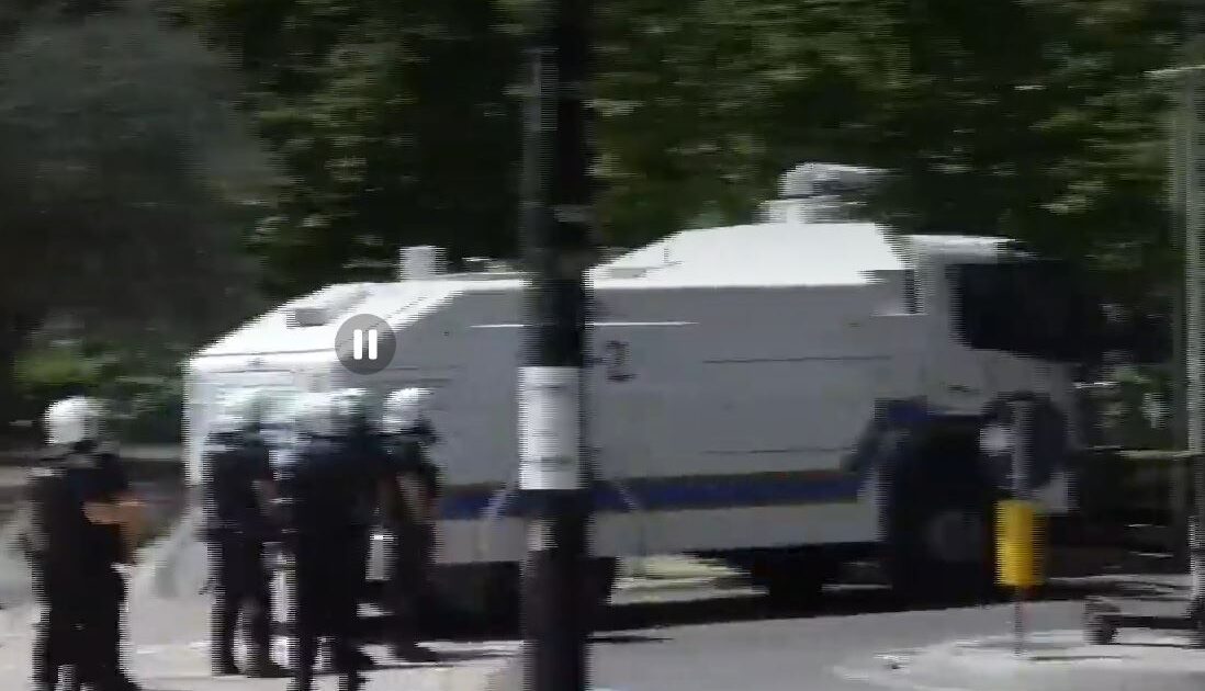 Protestuesit ulen para Kuvendit, Policia hap