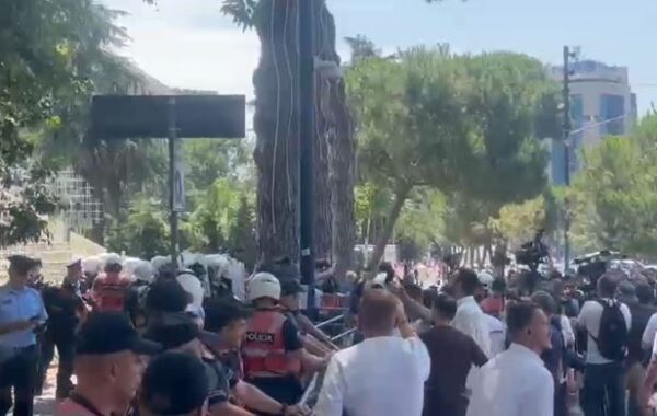 në protestën