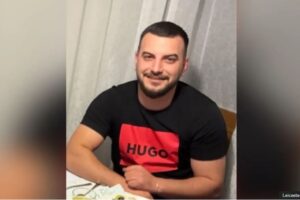 i vdekur në