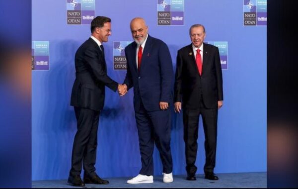 Një tjetër moment nga “moda