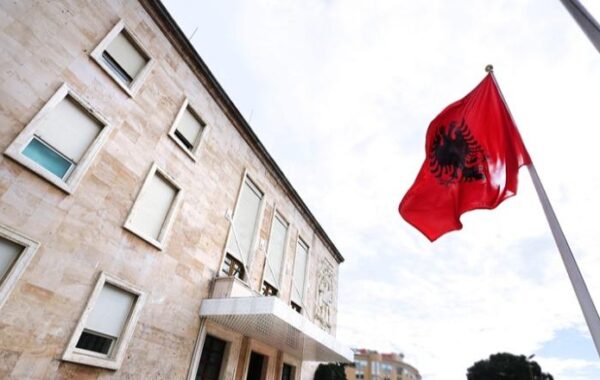 rihapjen e Ambasadës