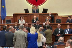 pas bllokimit të
