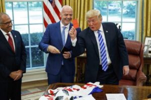 Tensione në FIFA, këshilltari i afërt