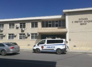 Ushtronin aktivitet këmbimi valutor pa licencë  Prokuroria e Beratit kërkon masa sigurie për 11 persona