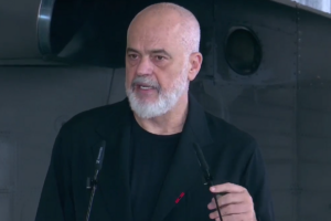 “Një vend nuk mbrohet nga