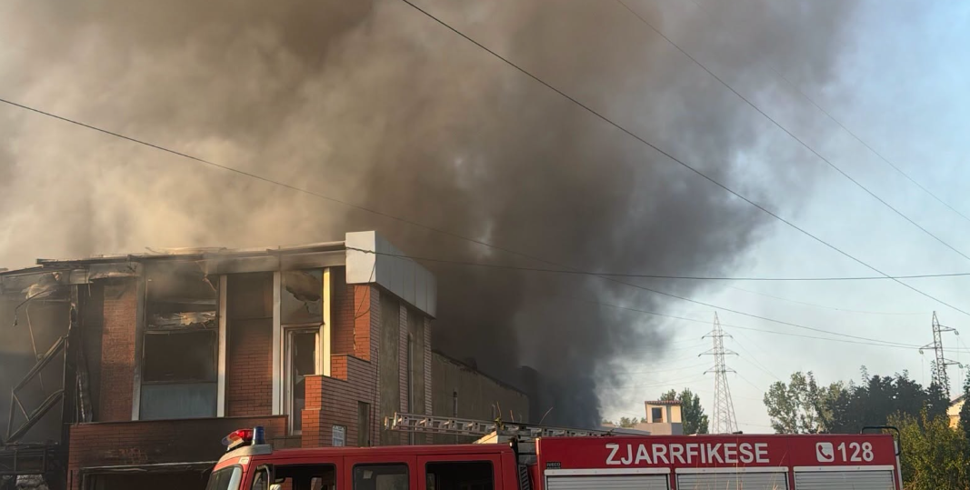 por flakët dolën jashtë kontrollit