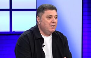 Çollaku komenton Kuvendin Kombëtar të protestës  Është kurth për ta shuar