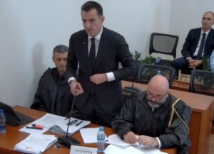 Kushtetuesja sërish në favor të Veliajt  Shfuqizon vendimin e Gjykatës së Lartë