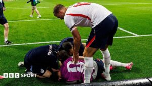 Jordan Henderson pritet të operohet për lëndim të kyçit pas festimeve ndaj Meksikës