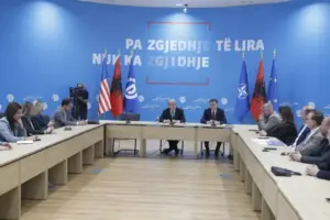 PD rinovon kupolën drejtuese, nesër gara,