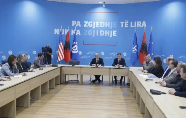PD rinovon kupolën drejtuese, nesër gara,