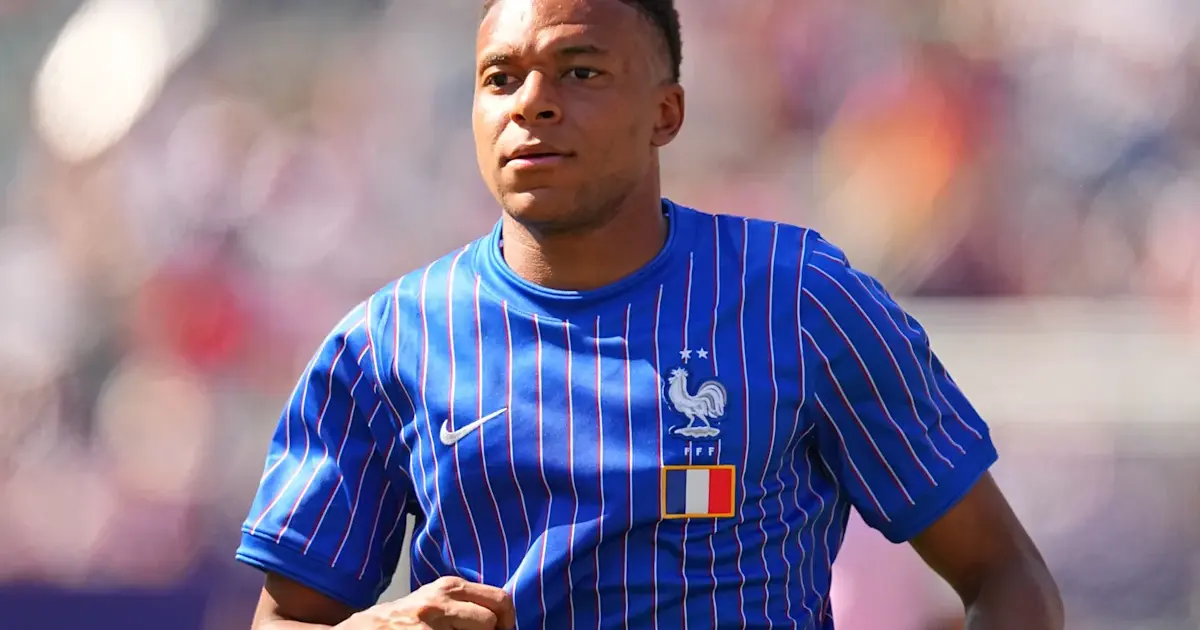 Mbappé reagon ndaj sulmit racist të