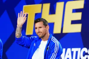 Messi për fotot virale ku lahet