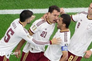 Francën 2-0 në Dallas