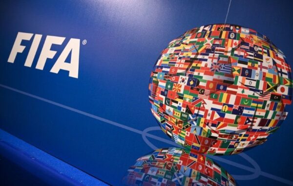 KOMENT – FIFA i ka kundër