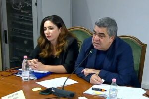 Së paku 25 mijë të