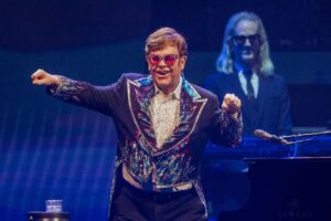 Elton John,