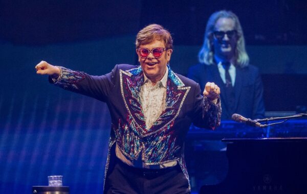 Elton John,