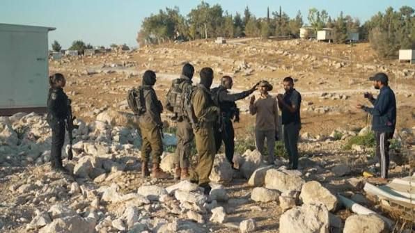 Një izraelit dhe katër palestinezë