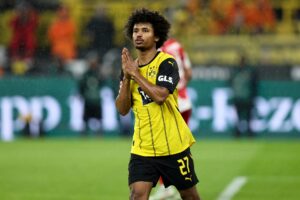 Barcelona  Laporta konfirmon blerjen e sulmuesit Adeyemi nga Borussia Dortmund