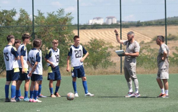 Ilir Nallbani pas kampit U15 me