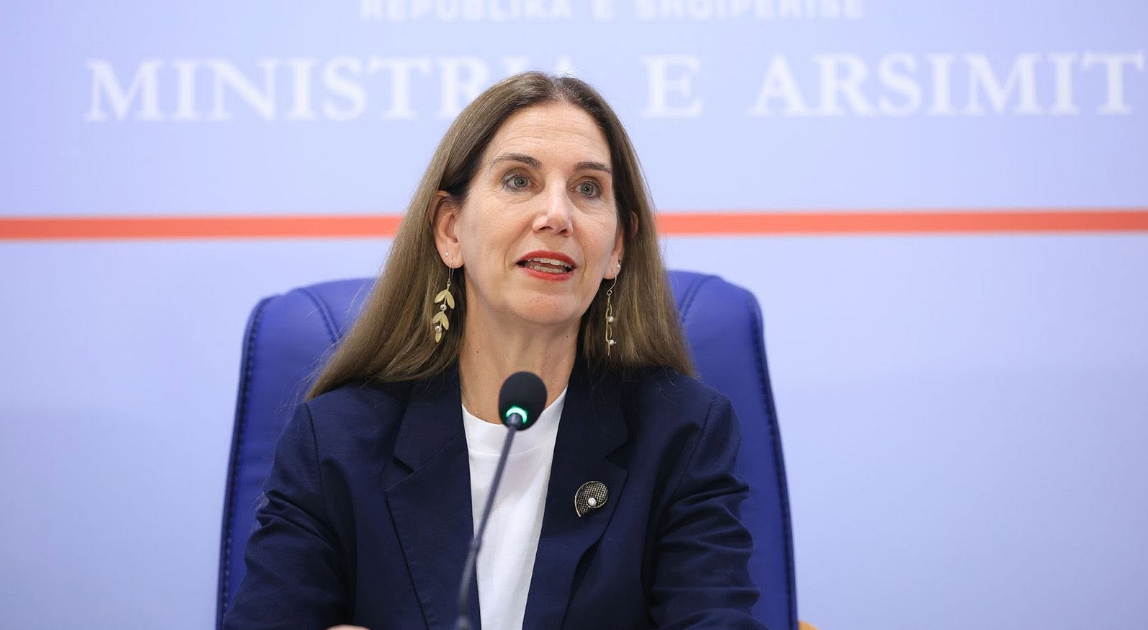 të vitit 2015