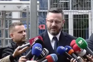 në Gjykatën e Lartë dhe