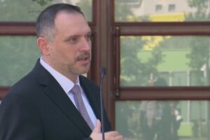 nuk duhet të ketë kah