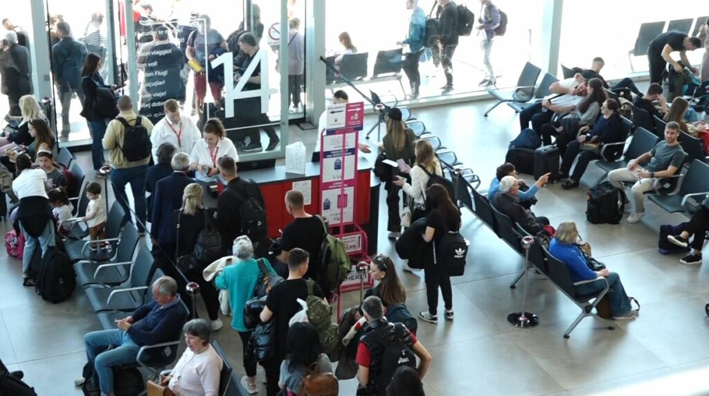 deri në 56 mijë pasagjerë
