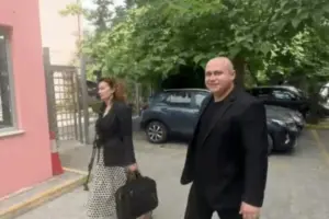 Kryebashkiaku i Vaut të Dejës