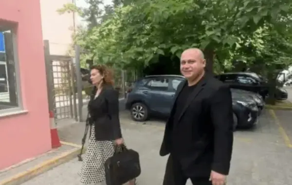 Kryebashkiaku i Vaut të Dejës