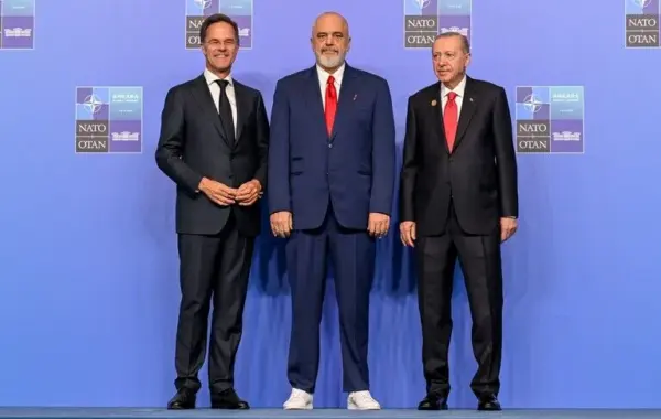NATO-s në Tiranë