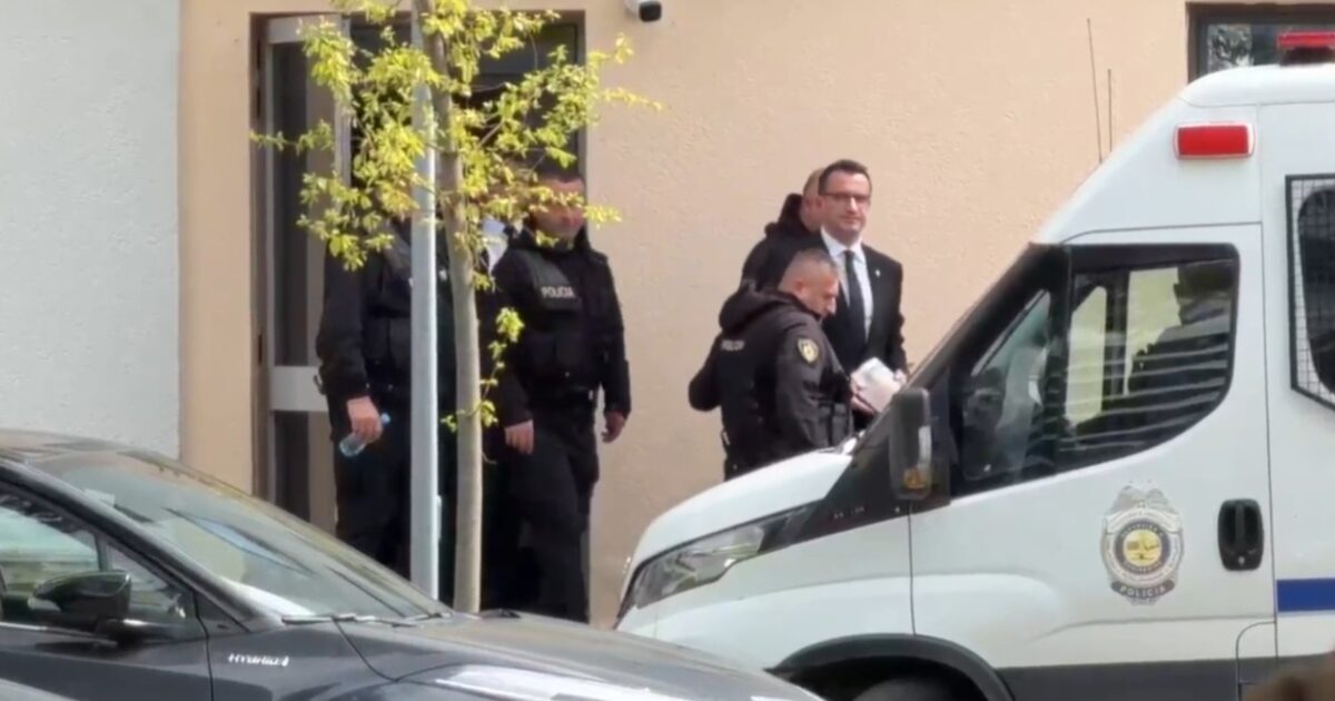 e Lartë