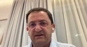  Himara thyen pritshmëritë turistike   kryebashkiaku Tavo  Fluksi i vizitorëve është rritur me 30  krahasuar me vitin e kaluar