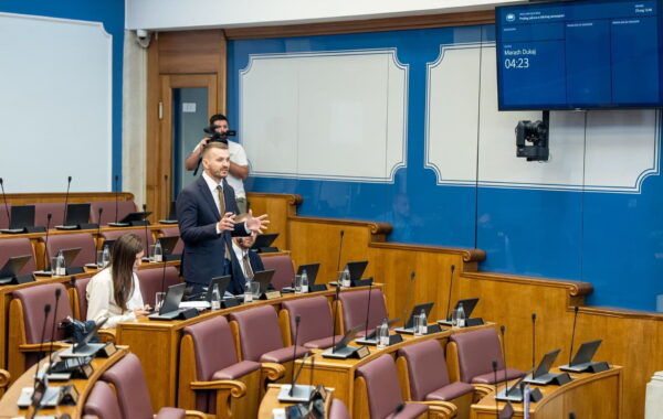 DUKAJ: LIGJI I RI SYNON REFORMIMIN