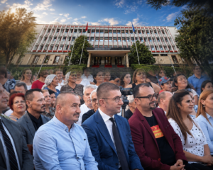  U shkel mirësjellja  mungoi himni jonë   MEPJ reagon për aktivitetin ku mori pjesë Mickoski  Ishte edhe kryebas
