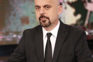 Kryeministër i kujt je?