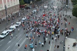 rindizet protesta në shtator?