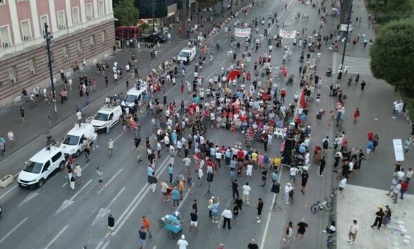rindizet protesta në shtator?