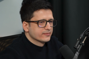 dhe identiteti i