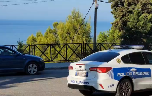 nga rruga dhe