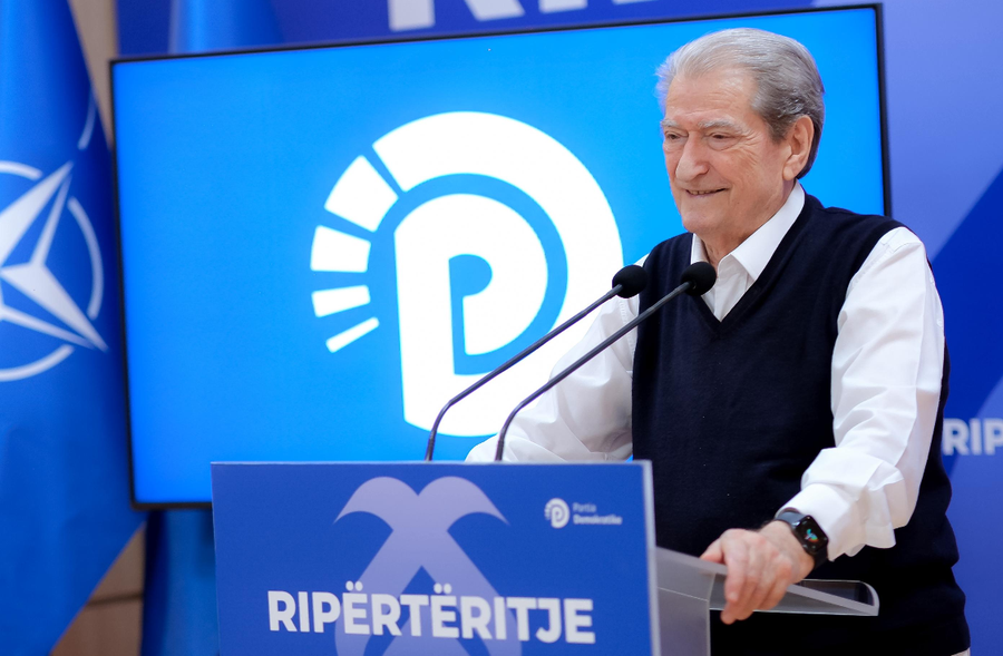 konferencën e