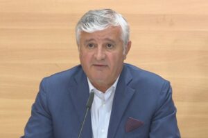Duam të njihemi me dosjen
