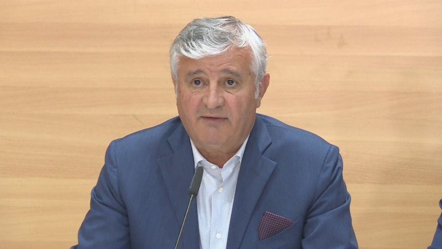 Duam të njihemi me dosjen