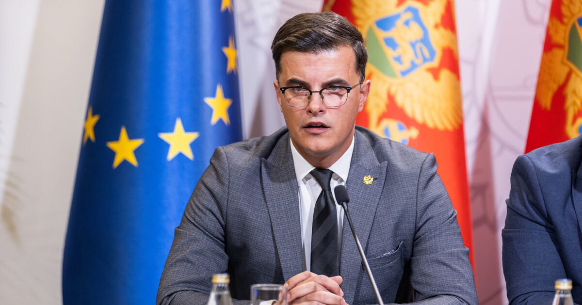 E ZJARREVE