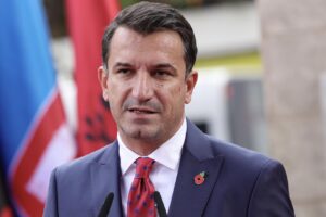Veliaj dhe Bashkia Tiranë