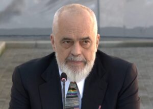 Rama mbledh drejtuesit politikë në Pogradec  ja axhenda