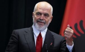 Rama kujton vrasjen e Martin Canit  Kamerat inteligjente në 20 shkolla  pas tragjedisë u mbajt zotimi
