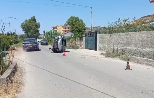 në hyrje të fshatit Stan-Karbunarë