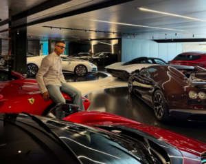  Lodrat e mia   Cristiano Ronaldo zbulon koleksionin e jashtëzakonshëm të makinave